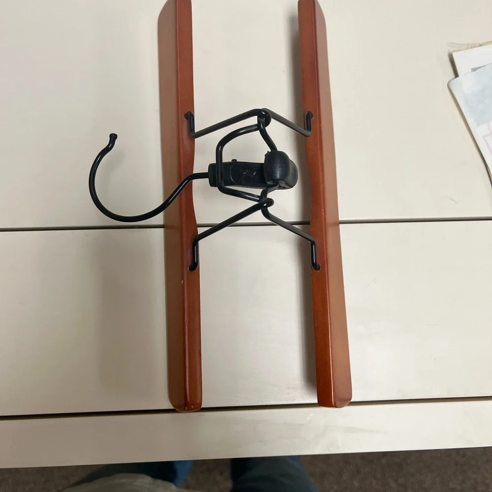 🌺Can Brahe Wooden clamp Hangers